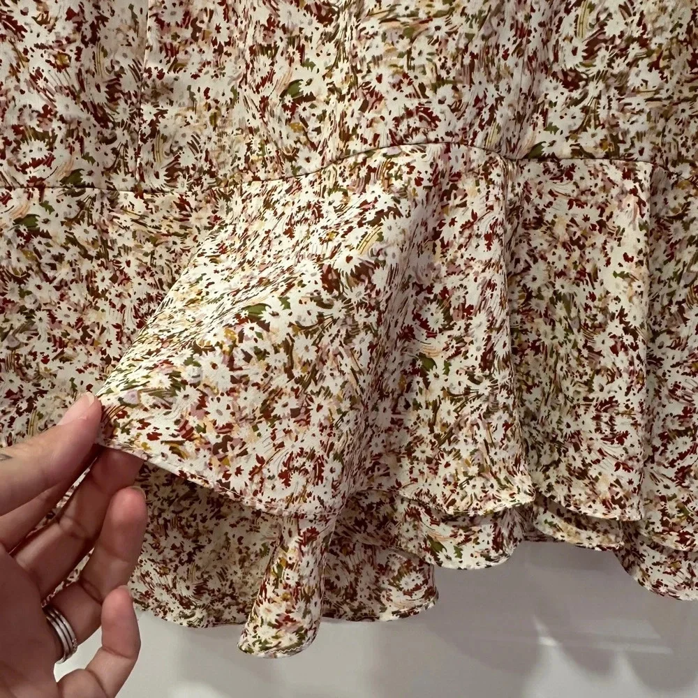 Lush | balloon long sleeve floral mini dress | Size: Medium NWOT - Picture 8 of 8